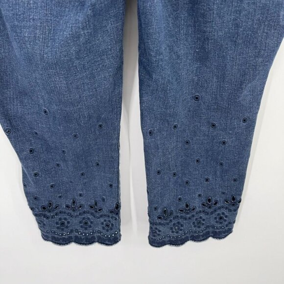 Chicos 2.5 Girlfriend Slim Crop Jeans Size 14 Embroidered Eyelet Hem Blue Denim - Picture 13 of 14